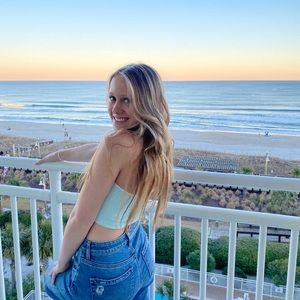 Meet your Posher, Erin